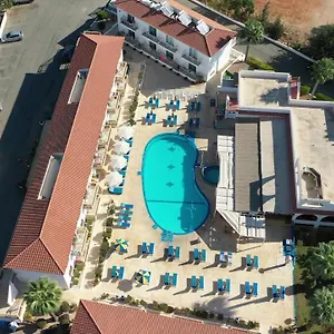 Aparthotel Cosmelenia Agia Napa