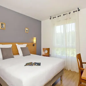 Sejours & Affaires Annecy Le Pont Neuf Apart-hotel